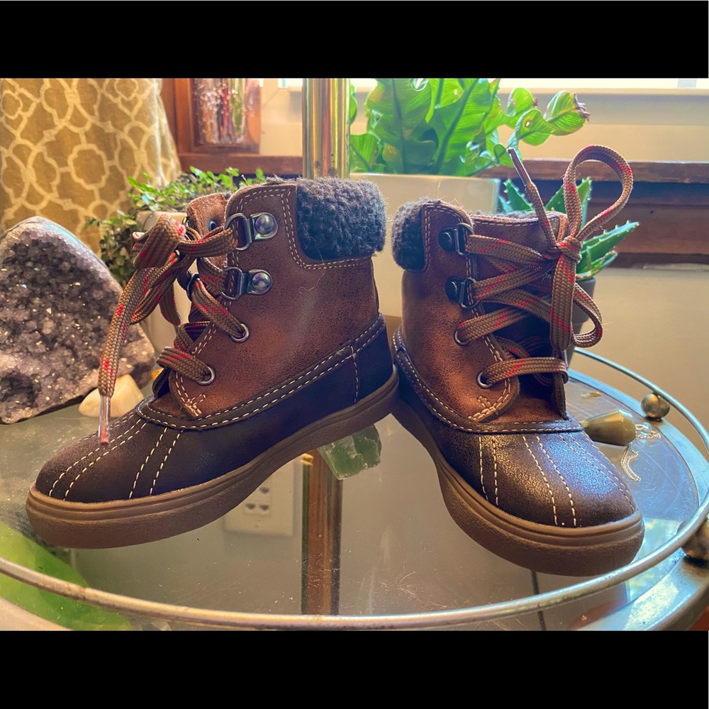 Old Navy Toddle Boots size 8